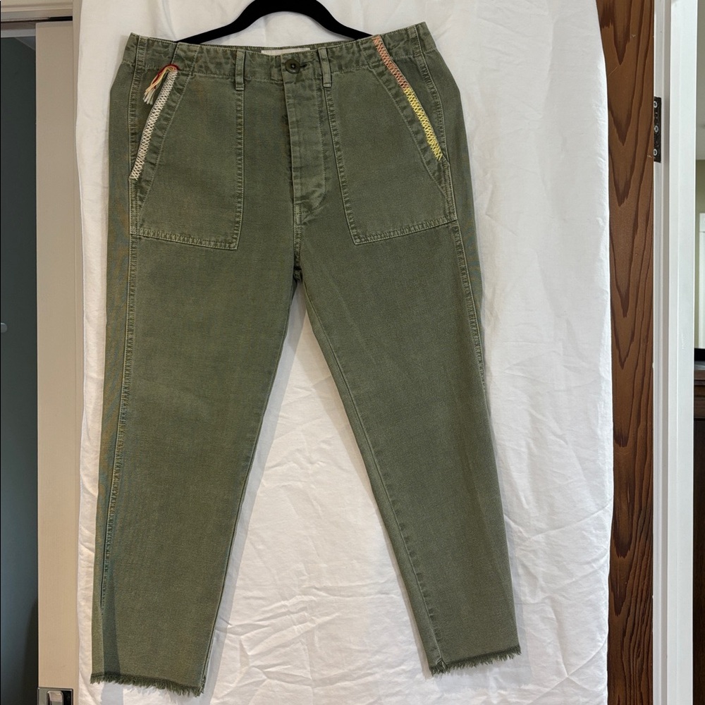 EUC - THE GREAT. Olive Cargo Pants with Colorful Accents. Size 25